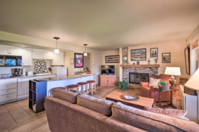 Bend Condo with Deck, Resort-Style Amenities and Views